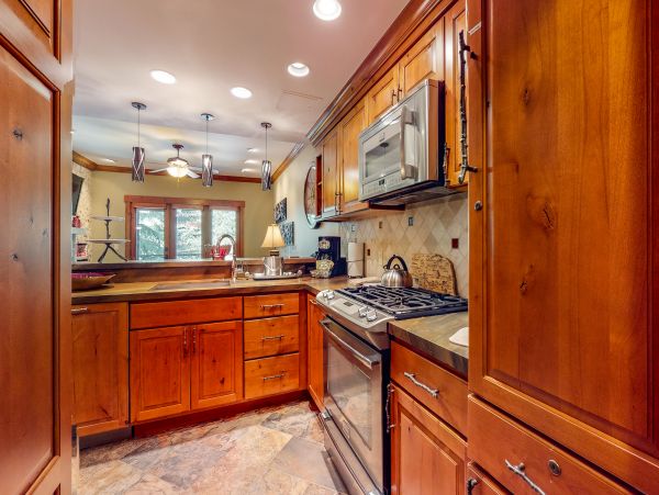 Beaver Creek Bachelor Gulch Condo 952481