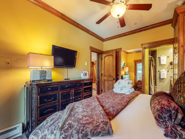 Beaver Creek Bachelor Gulch Condo 952481