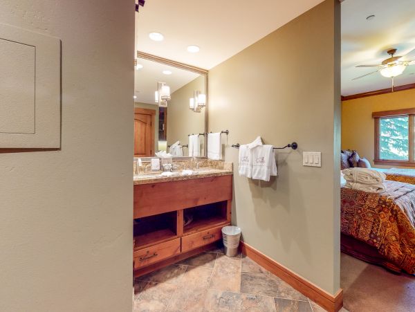 Beaver Creek Bachelor Gulch Condo 952481