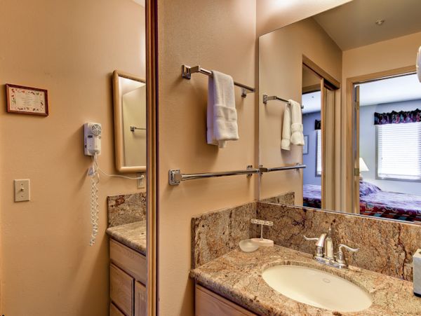 Breckenridge 3 Bedroom Ski In Ski Out Condo