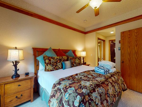 Beaver Creek Bachelor Gulch Condo 952504