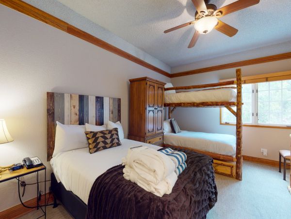 Beaver Creek Bachelor Gulch Condo 952504