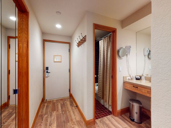 Beaver Creek Bachelor Gulch Condo 952504