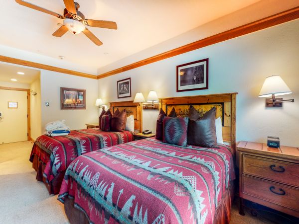 Beaver Creek Bachelor Gulch Condo 952511