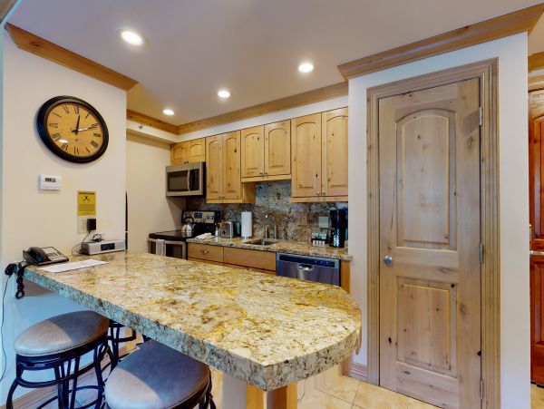 Vail Lionshead Condo 952518