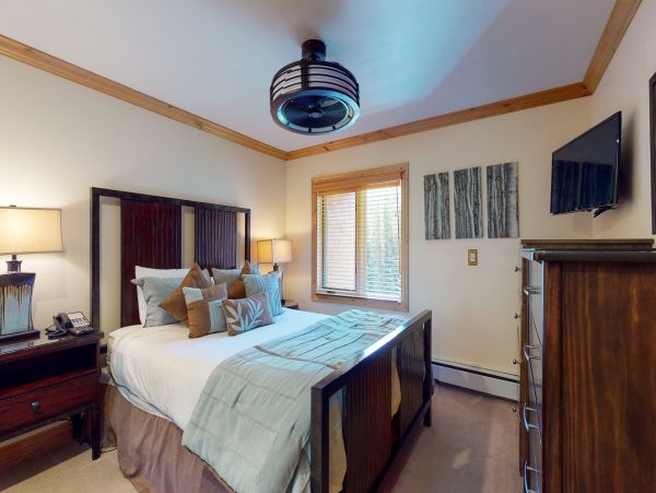 Vail Lionshead Condo 952518