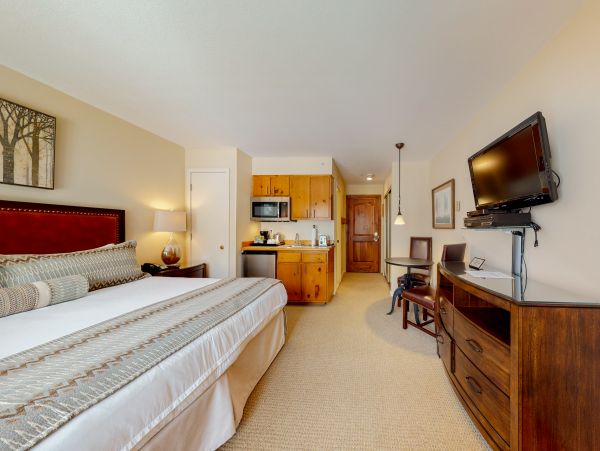Vail Lionshead Condo 952541