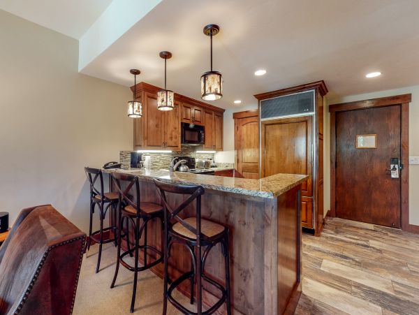 Beaver Creek Bachelor Gulch Condo 952551