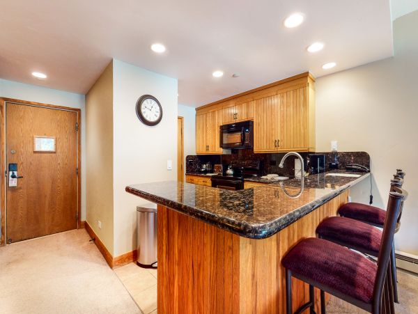 Beaver Creek Bachelor Gulch Condo 952552
