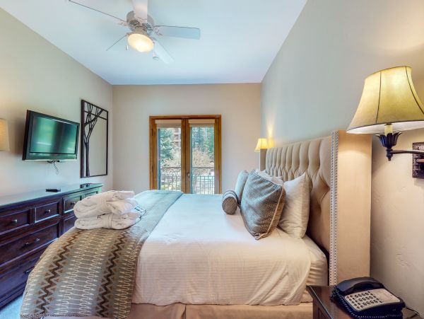 Beaver Creek Bachelor Gulch Condo 952552