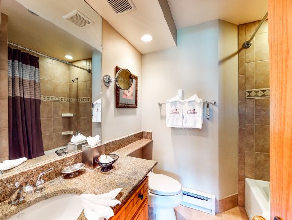 Beaver Creek Bachelor Gulch Condo 952552