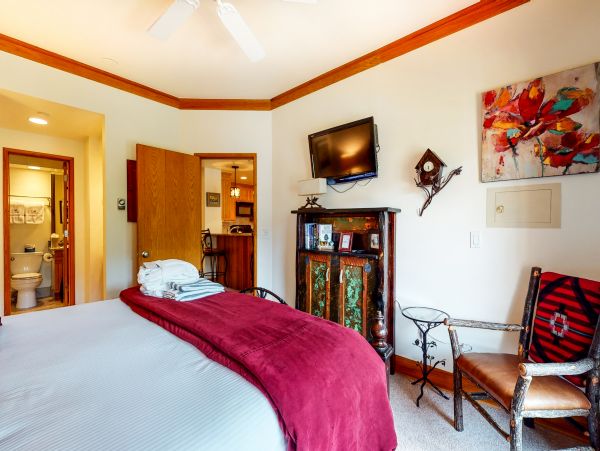 Beaver Creek Bachelor Gulch Condo 952560