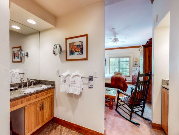Beaver Creek Bachelor Gulch Condo 952560