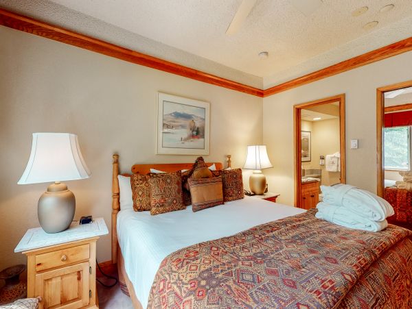 Beaver Creek Bachelor Gulch Condo 952571