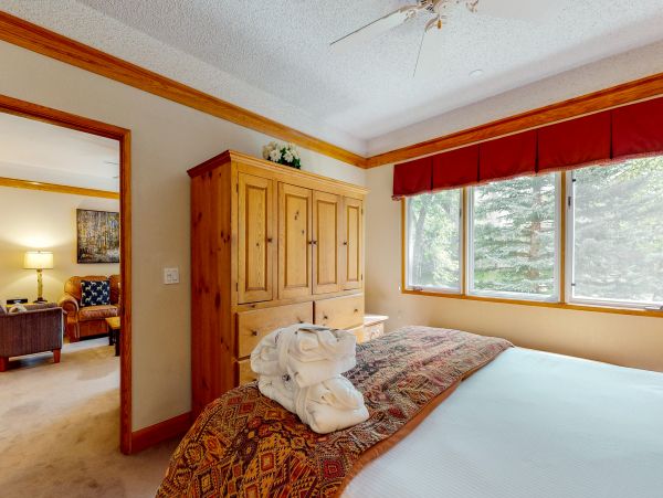 Beaver Creek Bachelor Gulch Condo 952571