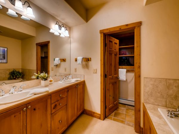 Steamboat Springs Home 952573