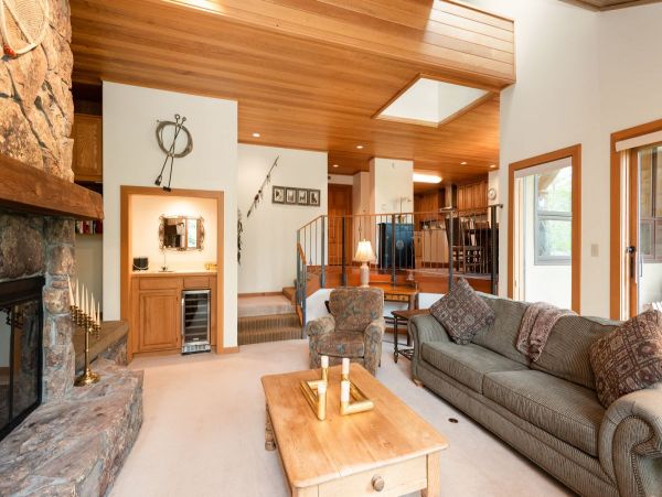 Snowmass Vacation Rental: Luxury Ski-In/Ski-Out Retreat