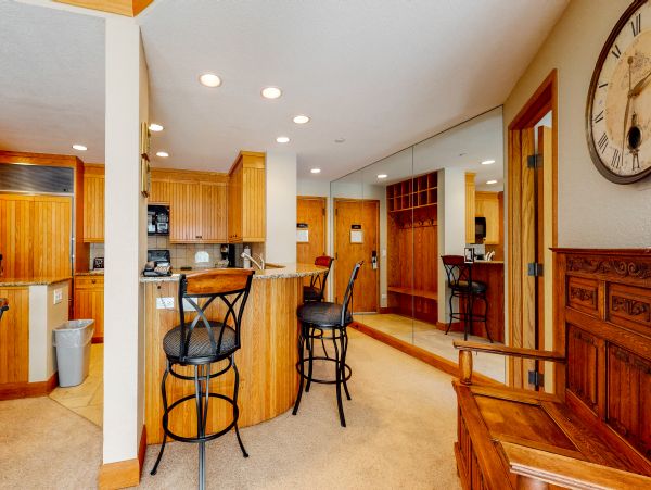 Beaver Creek Bachelor Gulch Condo 952589