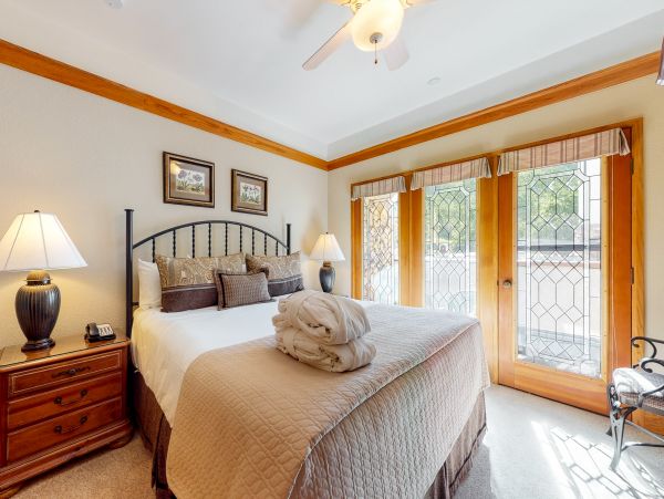 Beaver Creek Bachelor Gulch Condo 952589