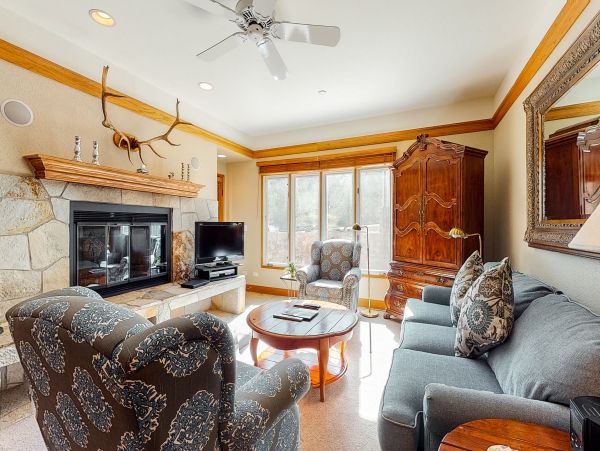 Beaver Creek Bachelor Gulch Condo 952589