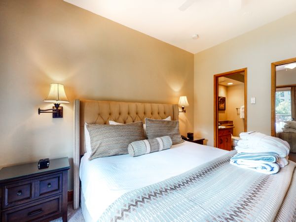 Beaver Creek Bachelor Gulch Condo 952594