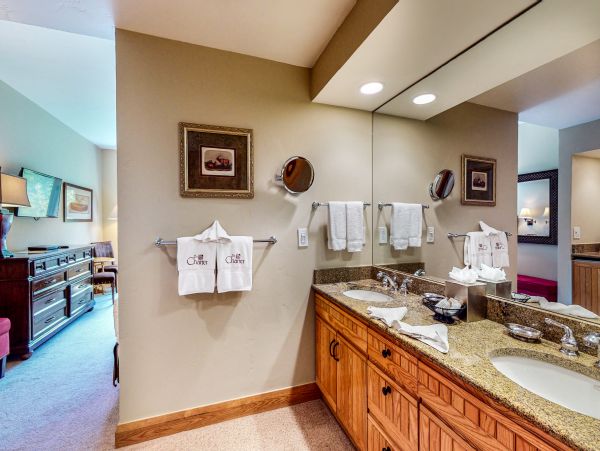 Beaver Creek Bachelor Gulch Condo 952594
