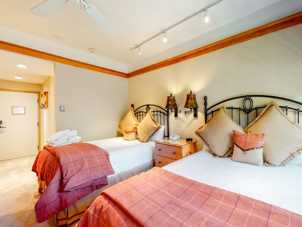Beaver Creek Bachelor Gulch Condo 952598