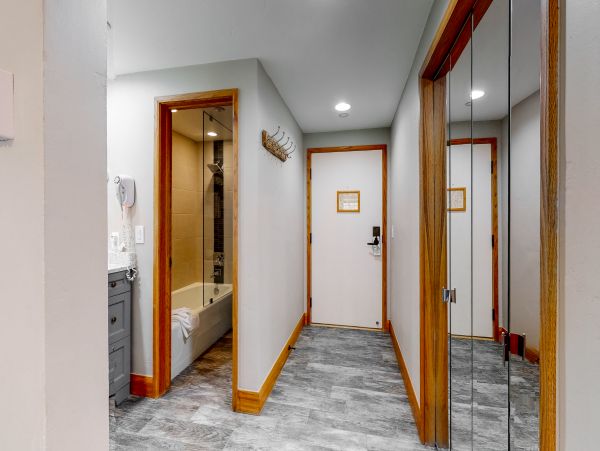 Beaver Creek Bachelor Gulch Condo 952605