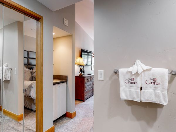 Beaver Creek Bachelor Gulch Condo 952605