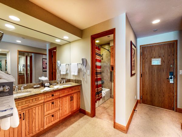 Beaver Creek Bachelor Gulch Condo 952607