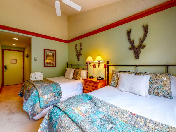 Beaver Creek Bachelor Gulch Condo 952626