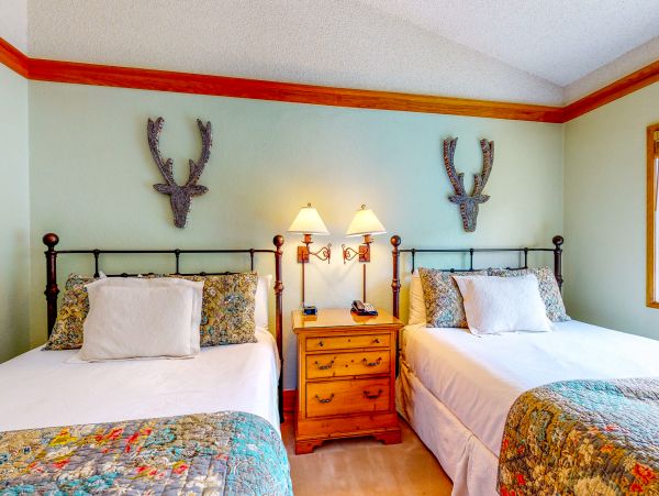 Beaver Creek Bachelor Gulch Condo 952626