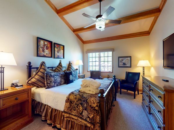 Beaver Creek Bachelor Gulch Condo 952639