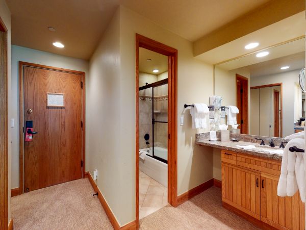 Beaver Creek Bachelor Gulch Condo 952639