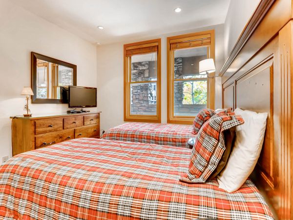 Snowmass Condo 952640