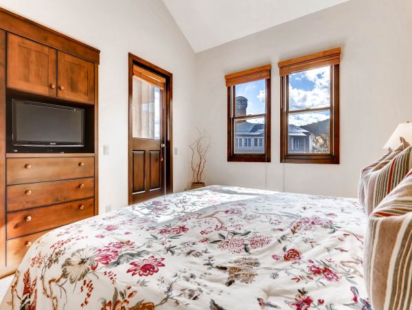 Snowmass Condo 952640
