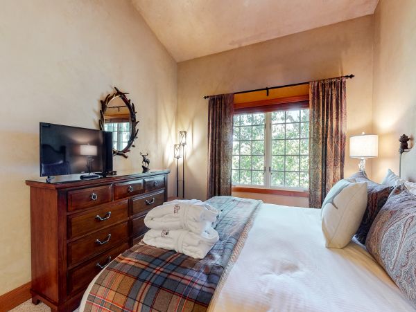 Beaver Creek Bachelor Gulch Condo 952643
