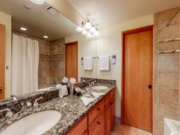 Beaver Creek Bachelor Gulch Condo 952646