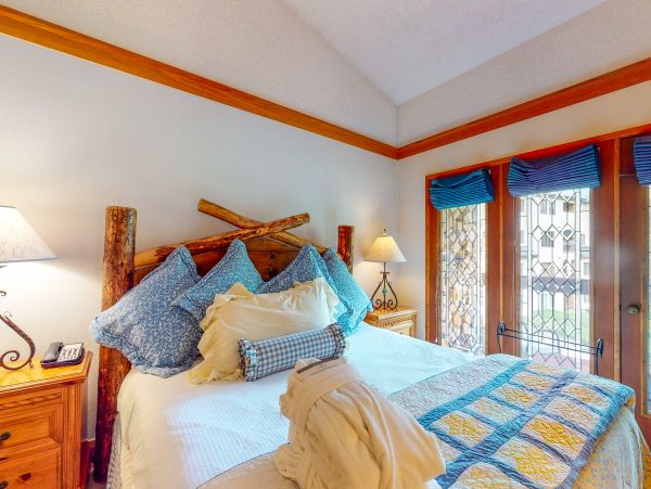 Beaver Creek Bachelor Gulch Condo 952665
