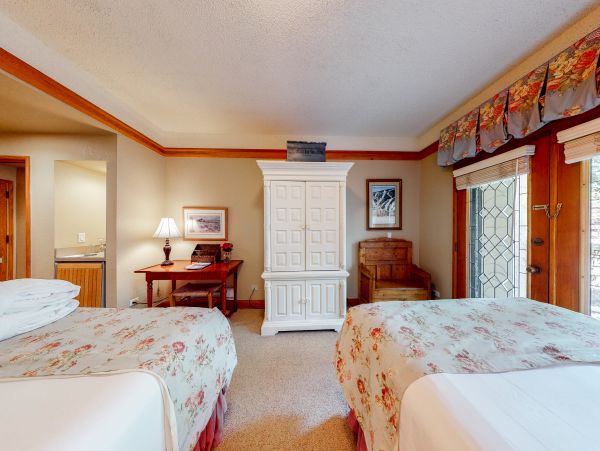 Beaver Creek Bachelor Gulch Condo 952671