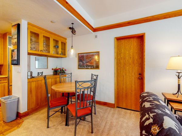 Beaver Creek Bachelor Gulch Condo 952675