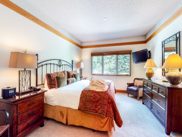 Beaver Creek Bachelor Gulch Condo 952683