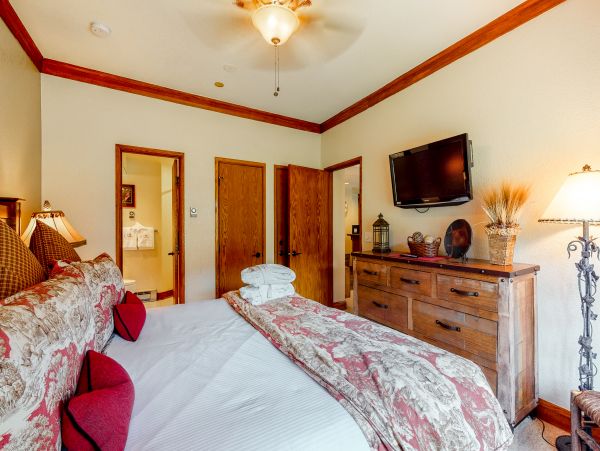 Beaver Creek Bachelor Gulch Condo 952685