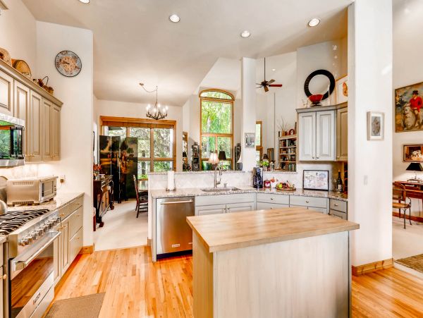 Shuttle To Ski Lifts Arrowhead 3 Bedroom Luxury Rental