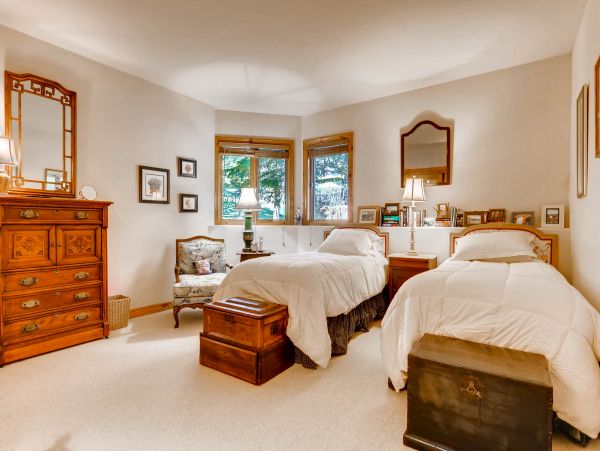 Shuttle To Ski Lifts Arrowhead 3 Bedroom Luxury Rental