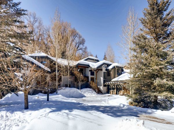 Shuttle To Ski Lifts Arrowhead 3 Bedroom Luxury Rental