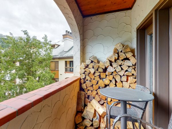 Beaver Creek Bachelor Gulch Condo 952691