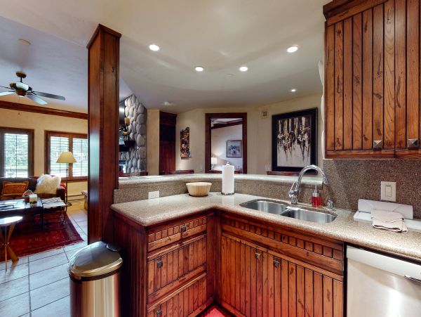 Beaver Creek Bachelor Gulch Condo 952699