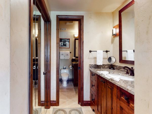 Beaver Creek Bachelor Gulch Condo 952699