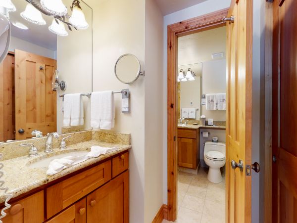 Beaver Creek Bachelor Gulch Condo 952706